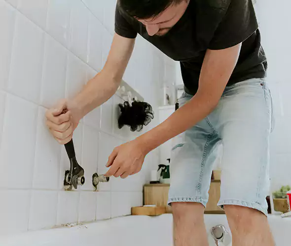 Affordable Bathtub Faucet Replacement in East Northport: Choose Experienced Local Technicians