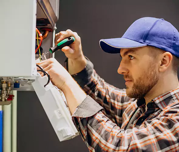 Expert Plumber for Tankless Water Heater Maintenance in East Northport, NY: Schedule Professional Maintenance Services with Us