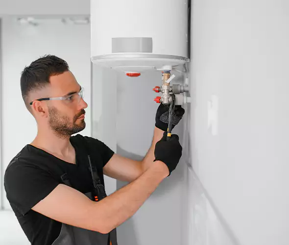 Expert Plumber for Water Heater Expansion Tank Installation in East Northport, NY