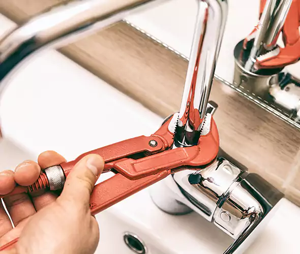 Expert Leak Repair Plumber in East Northport, NY